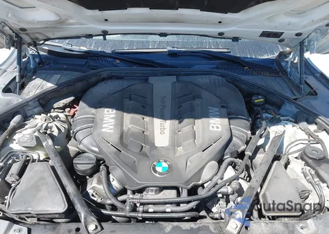 2015 BMW 750 Lxi из США, поврежденный, VIN WBAYF8C54FD655171